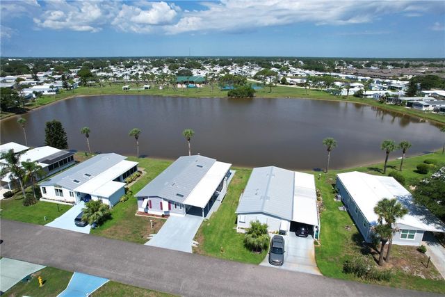7664 Great Bear Lake Drive O21, Micco, FL 32976
