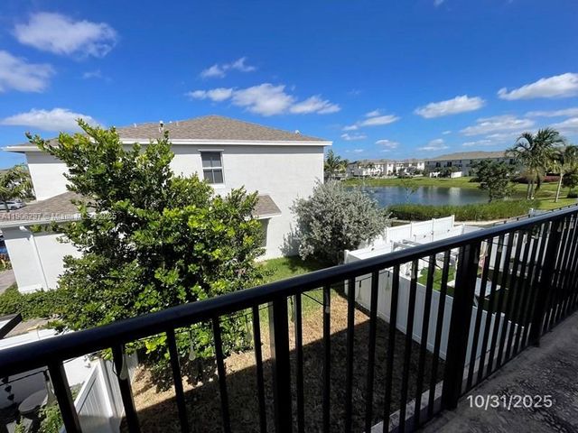 767 SE 18th St, Homestead, FL 33034