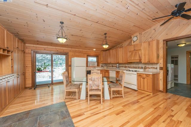 4298 Little Browns Creek Rd, Weaverville, CA 96093