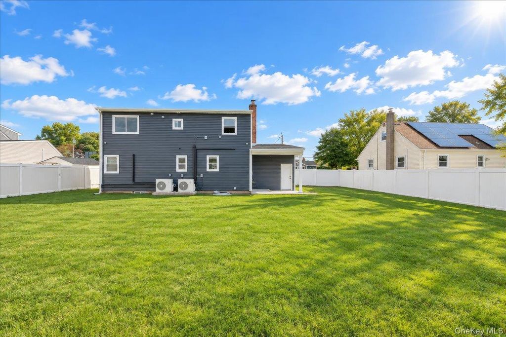 427 36th Street, Lindenhurst, NY 11757 — photo 5