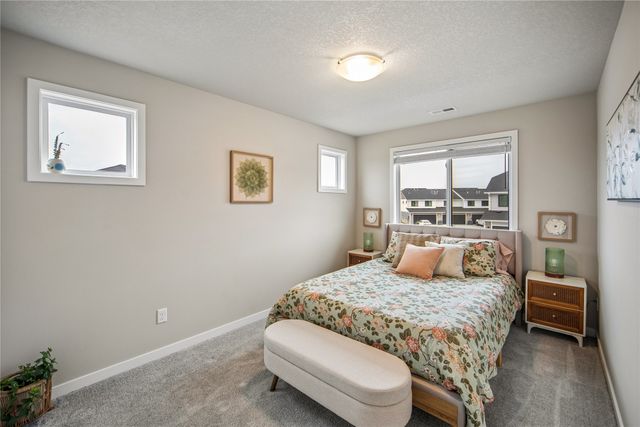 2660 SE Osier Avenue, West Des Moines, IA 50265