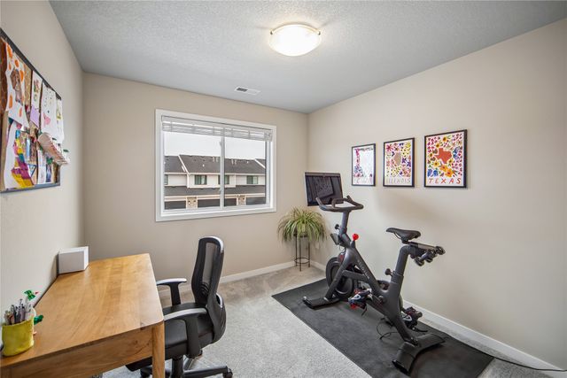 2660 SE Osier Avenue, West Des Moines, IA 50265