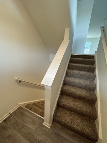 870 Briar Glen Court 870, Hampshire, IL 60140