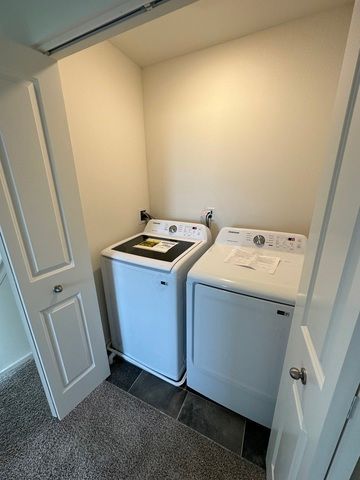 870 Briar Glen Court 870, Hampshire, IL 60140