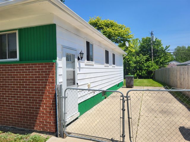 13753 Mcguire Street, Taylor, MI 48180