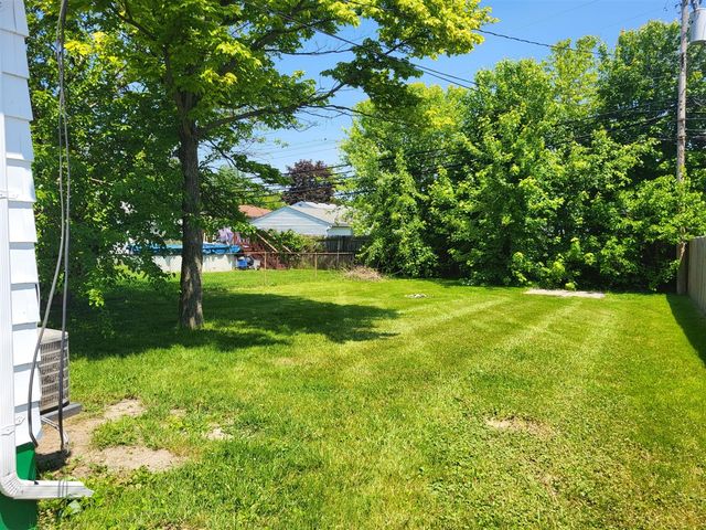 13753 Mcguire Street, Taylor, MI 48180