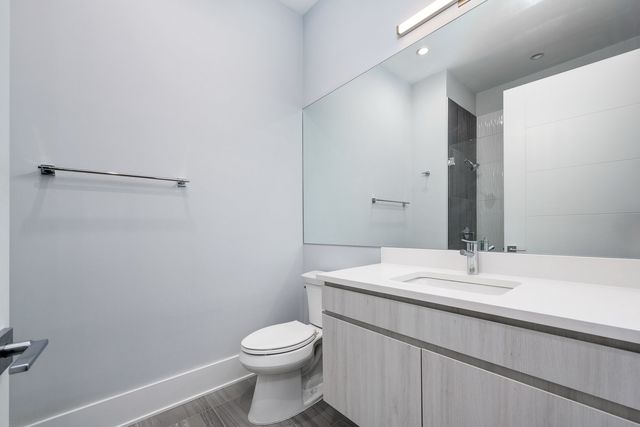 812 W Adams Street 212, Chicago, IL 60607