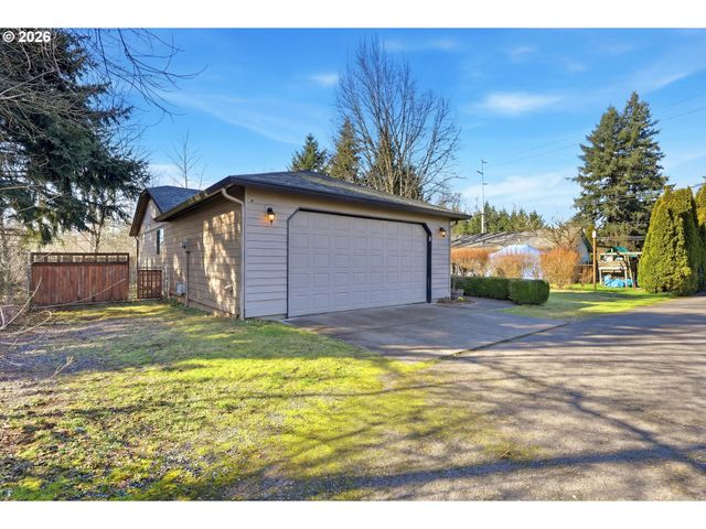 8911 Ne BURTON Rd, Vancouver, WA 98662