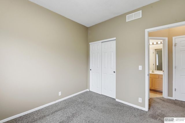 5127 N 144th Court, Omaha, NE 68116