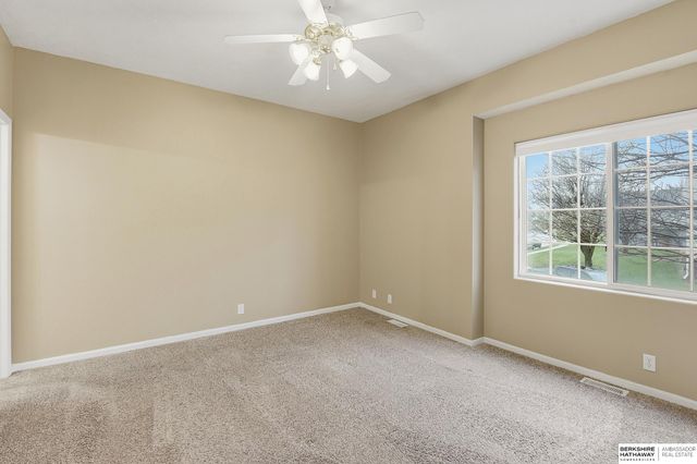 5127 N 144th Court, Omaha, NE 68116