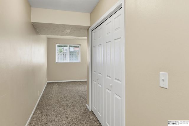 5127 N 144th Court, Omaha, NE 68116