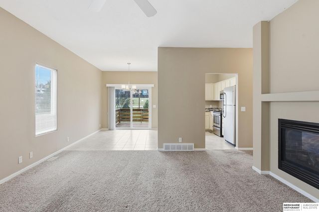 5127 N 144th Court, Omaha, NE 68116