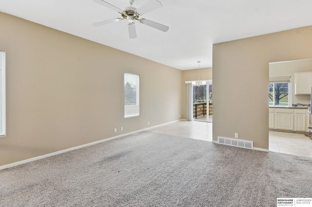 5127 N 144th Court, Omaha, NE 68116