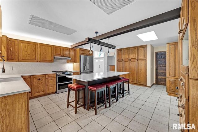 721 N 5TH Street, Chillicothe, IL 61523