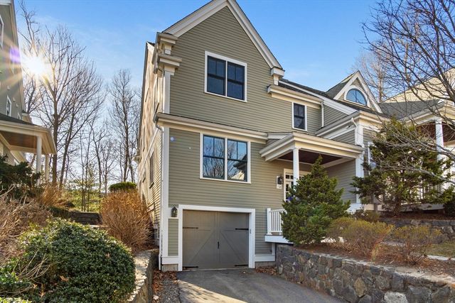 106 Johnson Woods Drive 106, Reading, MA 01867