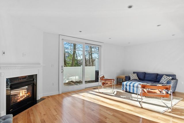 106 Johnson Woods Drive 106, Reading, MA 01867