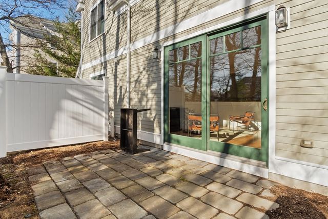 106 Johnson Woods Drive 106, Reading, MA 01867