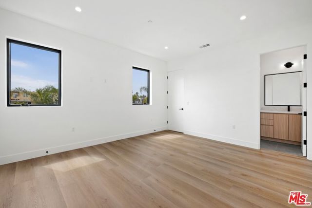 5543 Calhoun Avenue, Sherman Oaks, CA 91401