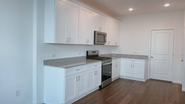 10212 Gates Mill Rd, Houston, TX 77034