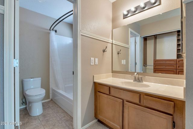 2323 W PARK Avenue, Chandler, AZ 85224