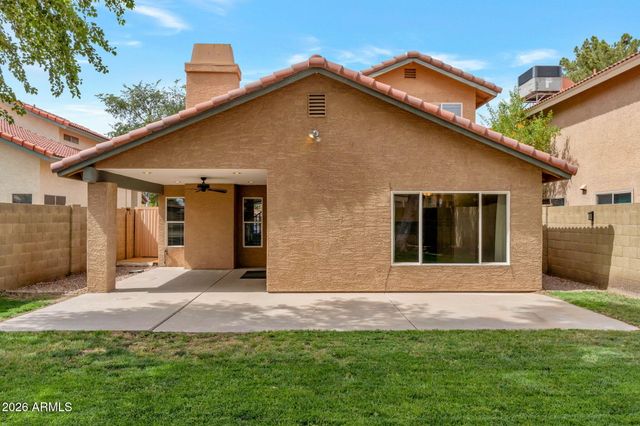 2323 W PARK Avenue, Chandler, AZ 85224