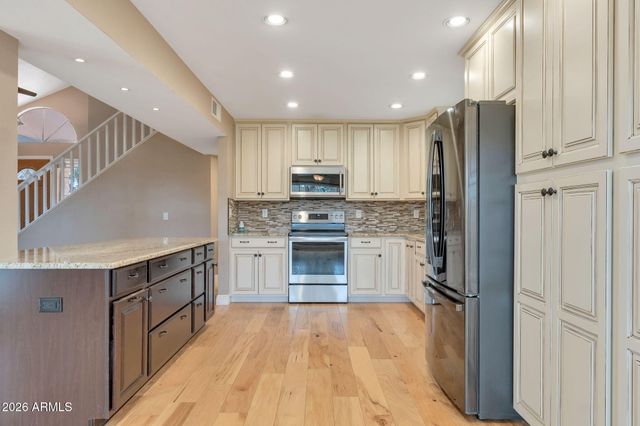 2323 W PARK Avenue, Chandler, AZ 85224