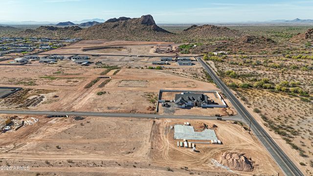 1208 W Town Lane, San Tan Valley, AZ 85143