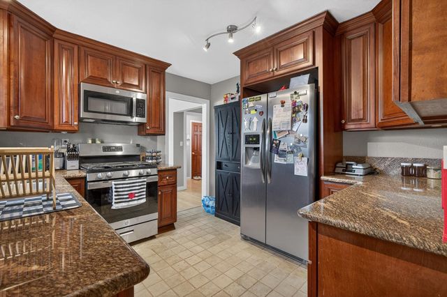 1416 Reiman St, Lodi, CA 95242