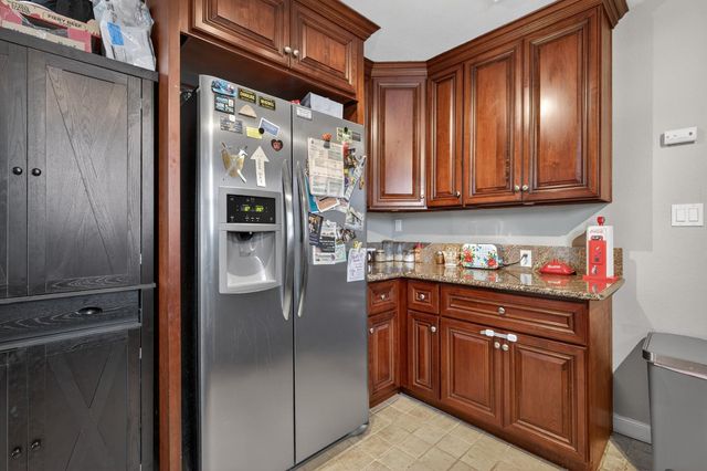 1416 Reiman St, Lodi, CA 95242