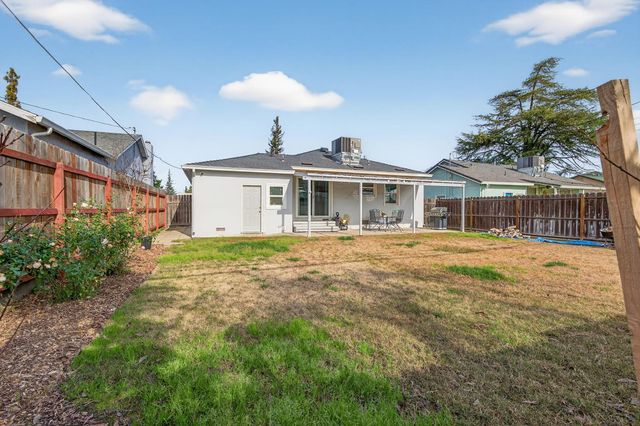 1416 Reiman St, Lodi, CA 95242