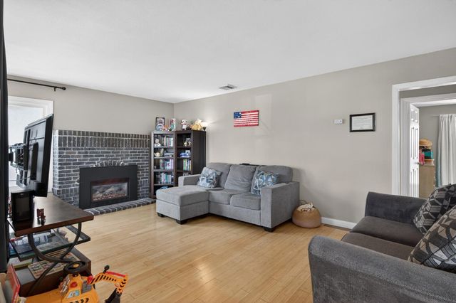 1416 Reiman St, Lodi, CA 95242