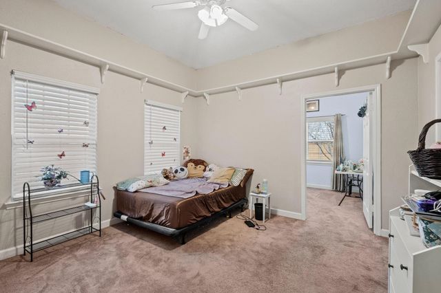 715 E 5th Street, Ferris, TX 75125