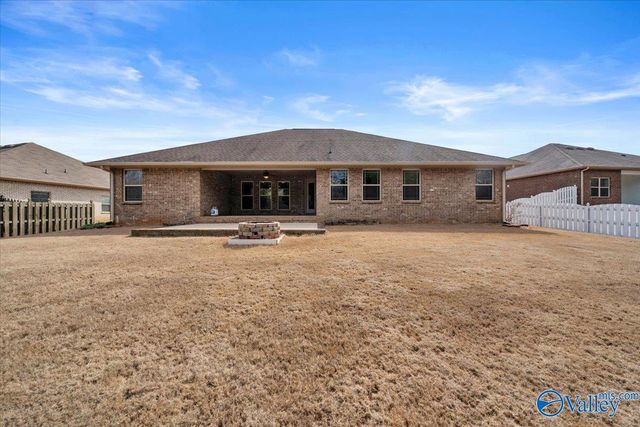 14335 Water Stream Drive NW, Harvest, AL 35749