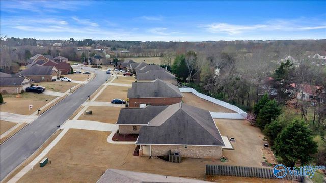 14335 Water Stream Drive NW, Harvest, AL 35749