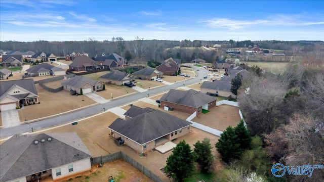 14335 Water Stream Drive NW, Harvest, AL 35749