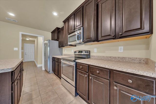 14335 Water Stream Drive NW, Harvest, AL 35749