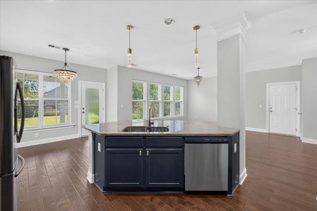 725 Quintan Street, Summerville, SC 29486