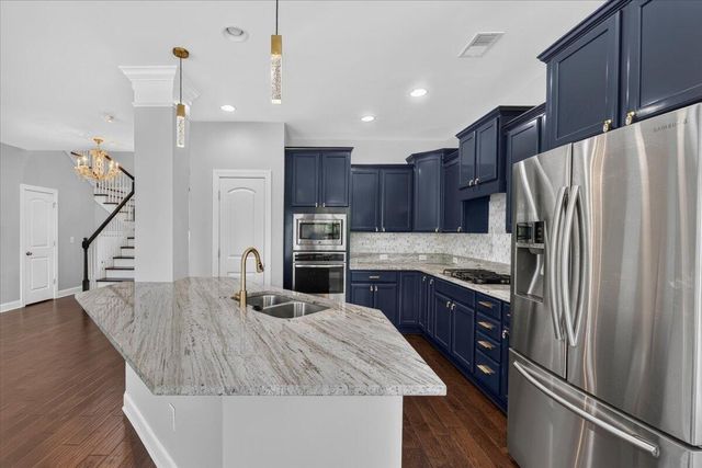 725 Quintan Street, Summerville, SC 29486