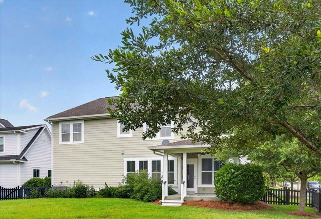 725 Quintan Street, Summerville, SC 29486