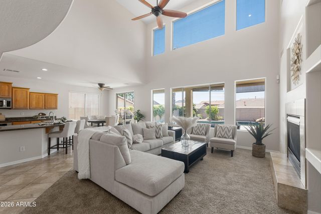 6619 W CORDIA Lane, Phoenix, AZ 85083