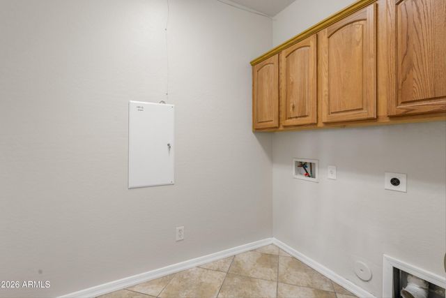 6619 W CORDIA Lane, Phoenix, AZ 85083