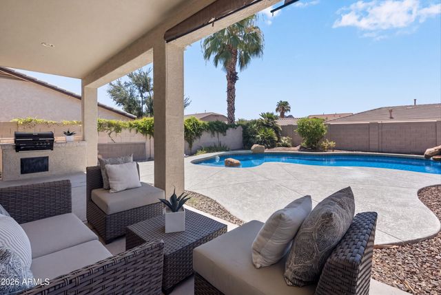 6619 W CORDIA Lane, Phoenix, AZ 85083