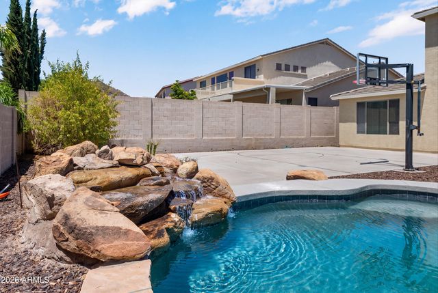 6619 W CORDIA Lane, Phoenix, AZ 85083