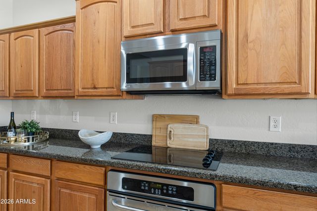6619 W CORDIA Lane, Phoenix, AZ 85083