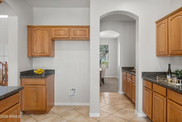 6619 W CORDIA Lane, Phoenix, AZ 85083