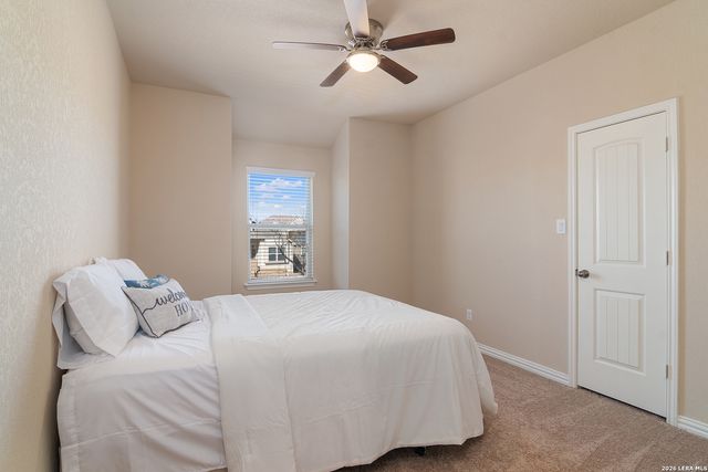 940 Raceland, San Antonio, TX 78245