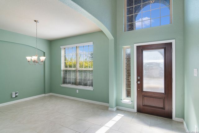 940 Raceland, San Antonio, TX 78245