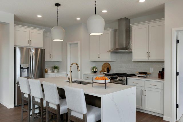 3476 Knightsbridge Trail N, Lake Elmo, MN 55042