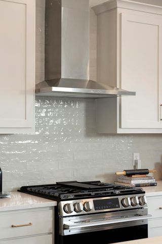 3476 Knightsbridge Trail N, Lake Elmo, MN 55042