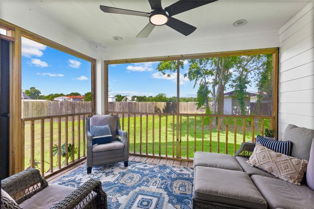 6122 Avenue A, Santa Fe, TX 77510